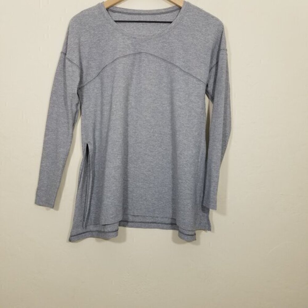 Lululemon Top Long Sleeve Gray